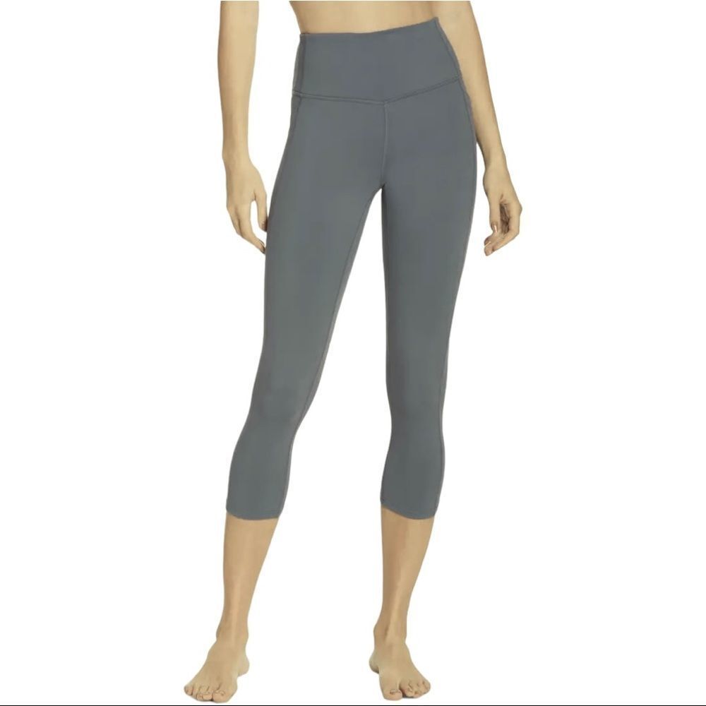 Zella High Waist Pocket Crop in Mountain Green Size L